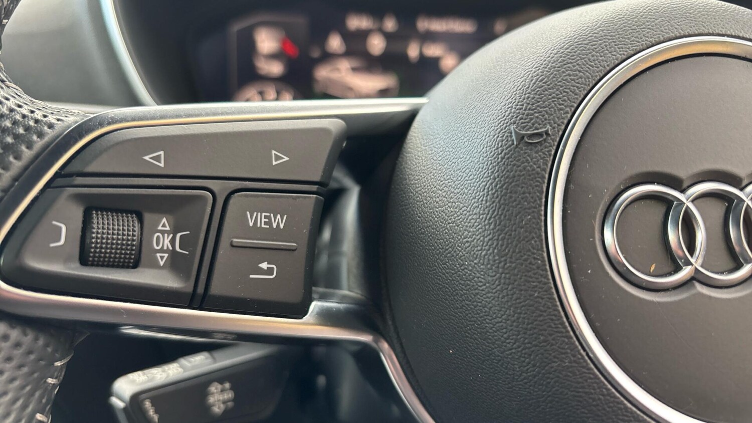 Used Audi TT 2021 for sale - 76772785: Photo 12