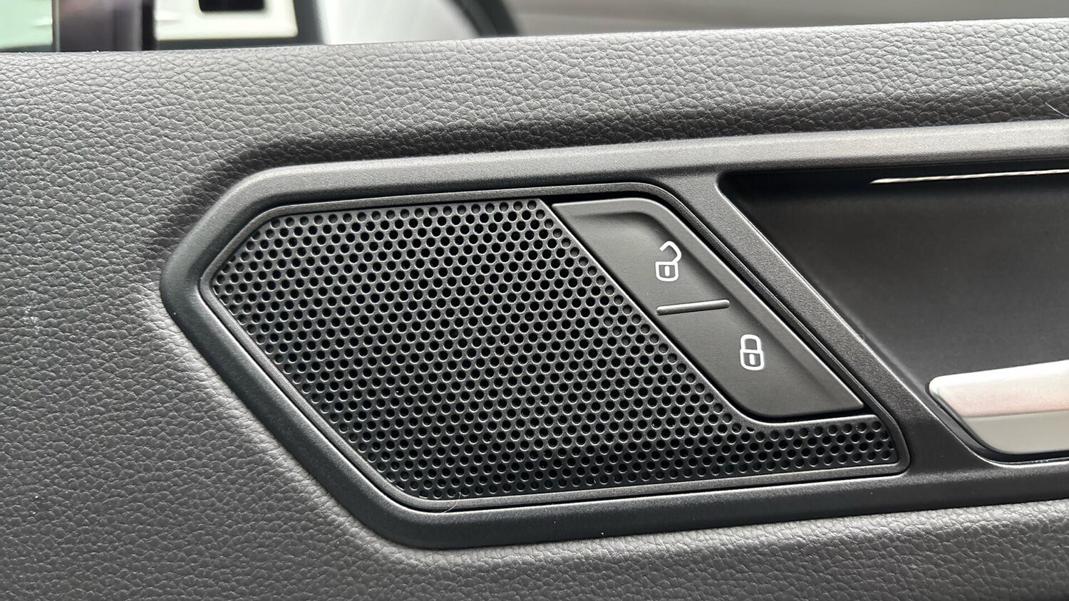 Used Volkswagen Tiguan for sale - 77970757: Photo 14