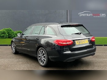 Used Mercedes-Benz C Class 2018 for sale - 77351978: Photo