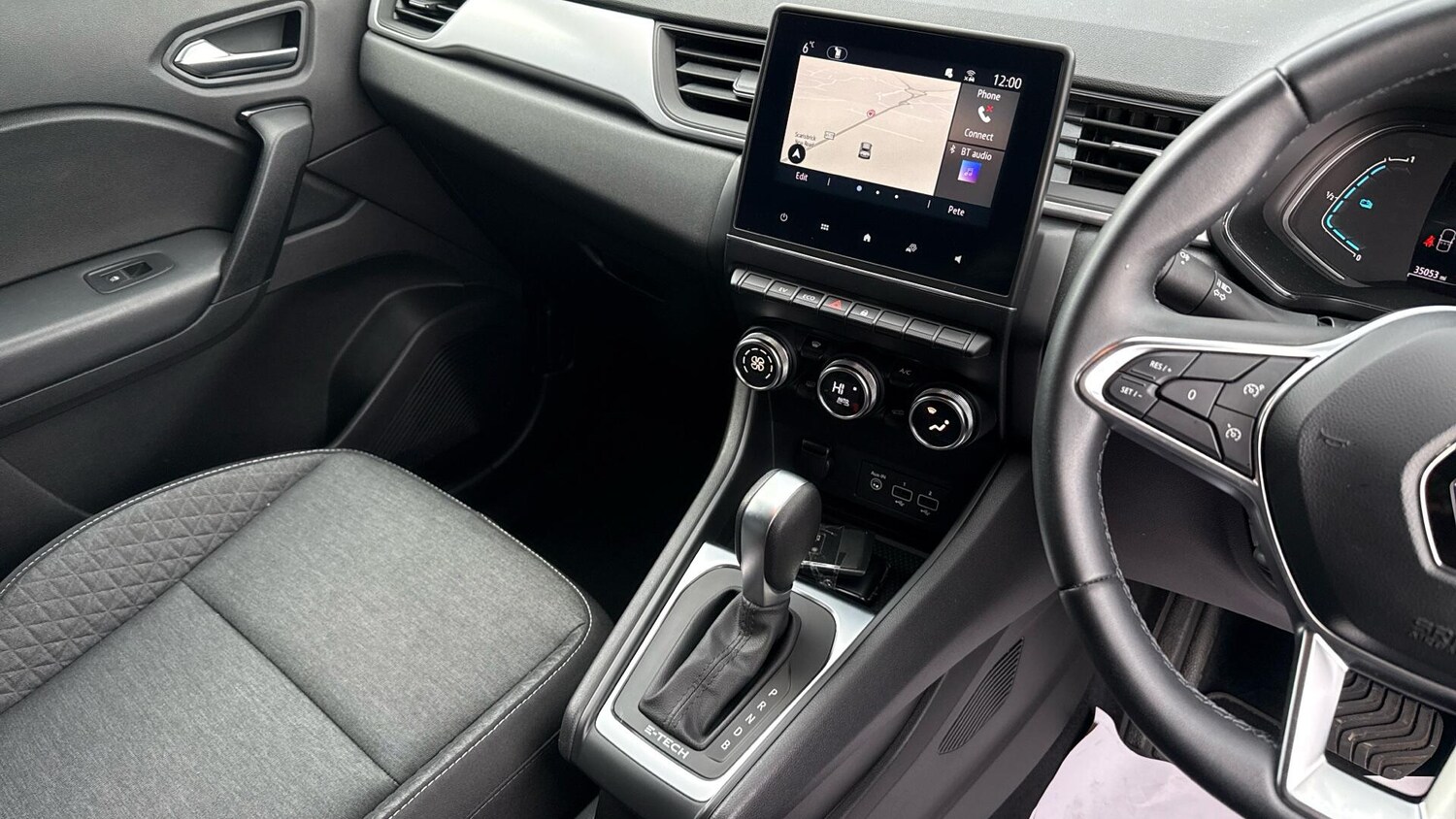 Used Renault Captur 2022 for sale - 76765706: Photo 9