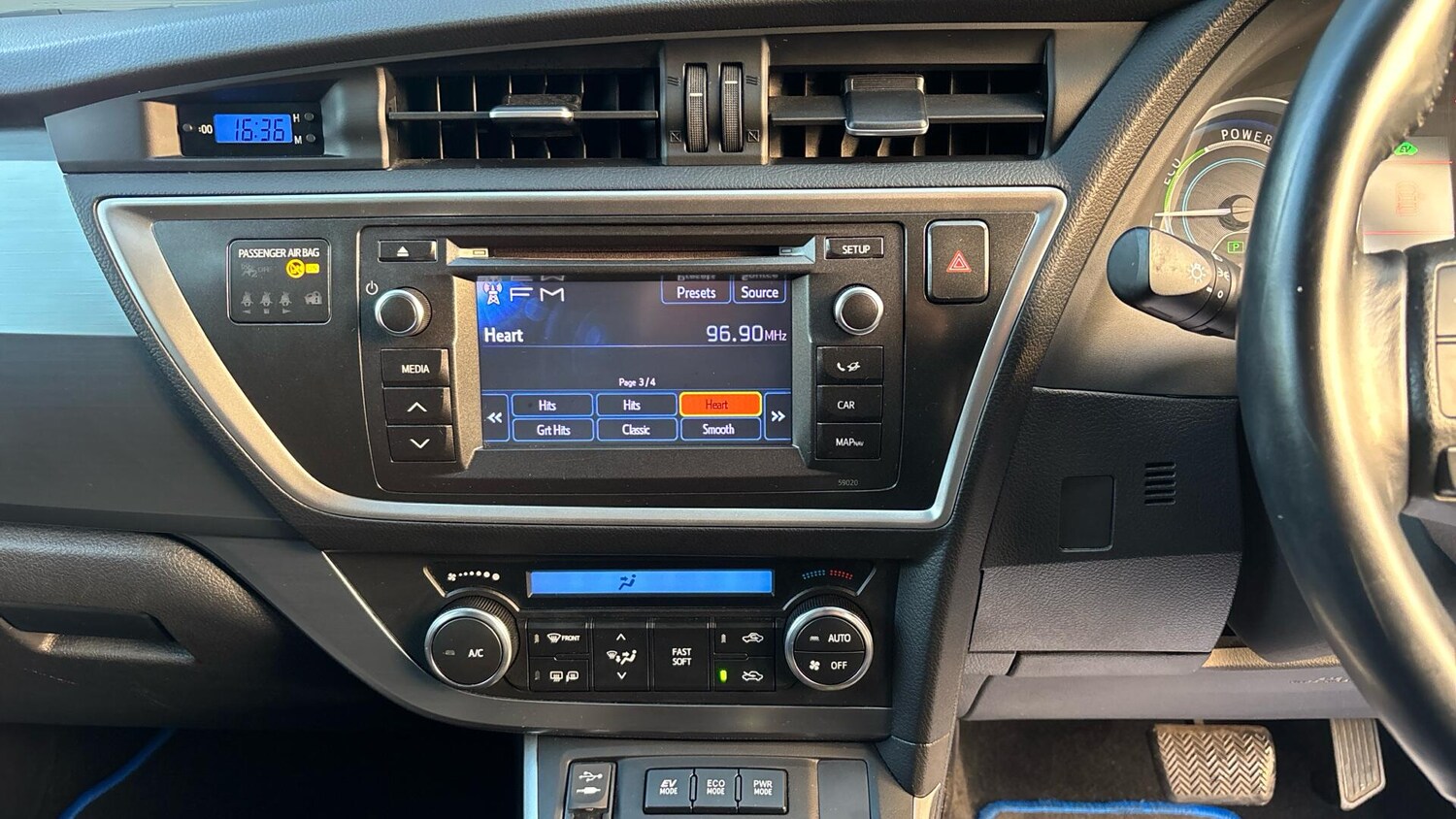 Used Toyota Auris 2013 for sale - 76772800: Photo 15