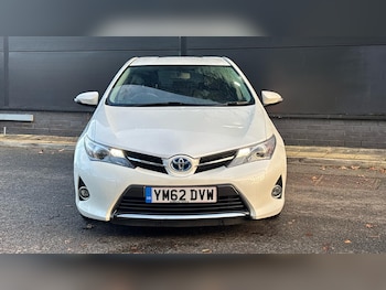Used Toyota Auris 2013 for sale - 76772800: Photo