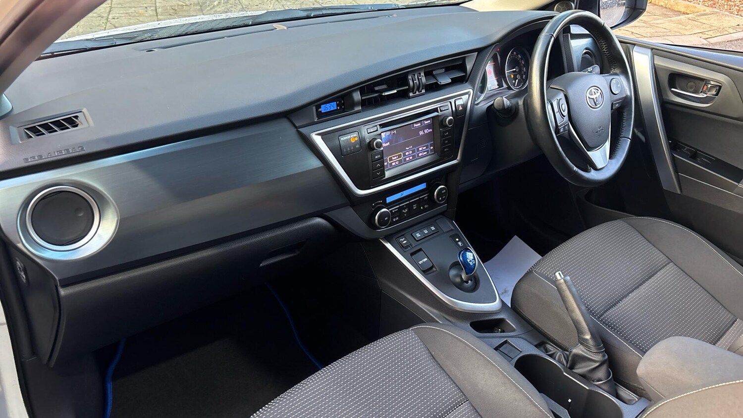 Used Toyota Auris 2013 for sale - 76772800: Photo 7