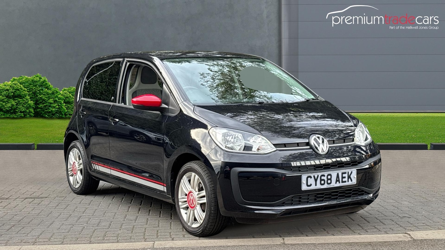 Used Volkswagen up! 2018 for sale - 76772810: Photo 1