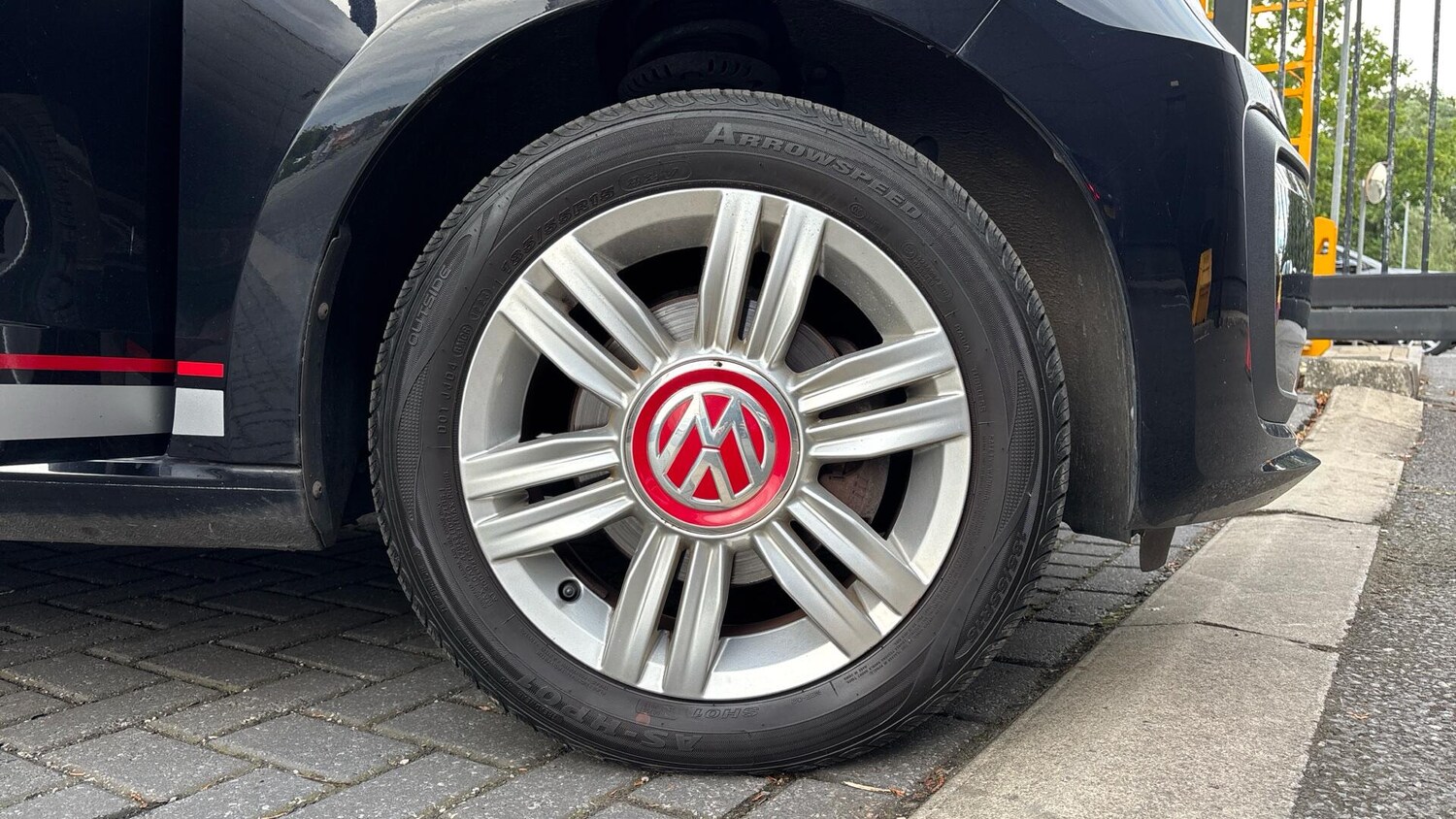 Used Volkswagen up! 2018 for sale - 76772810: Photo 16