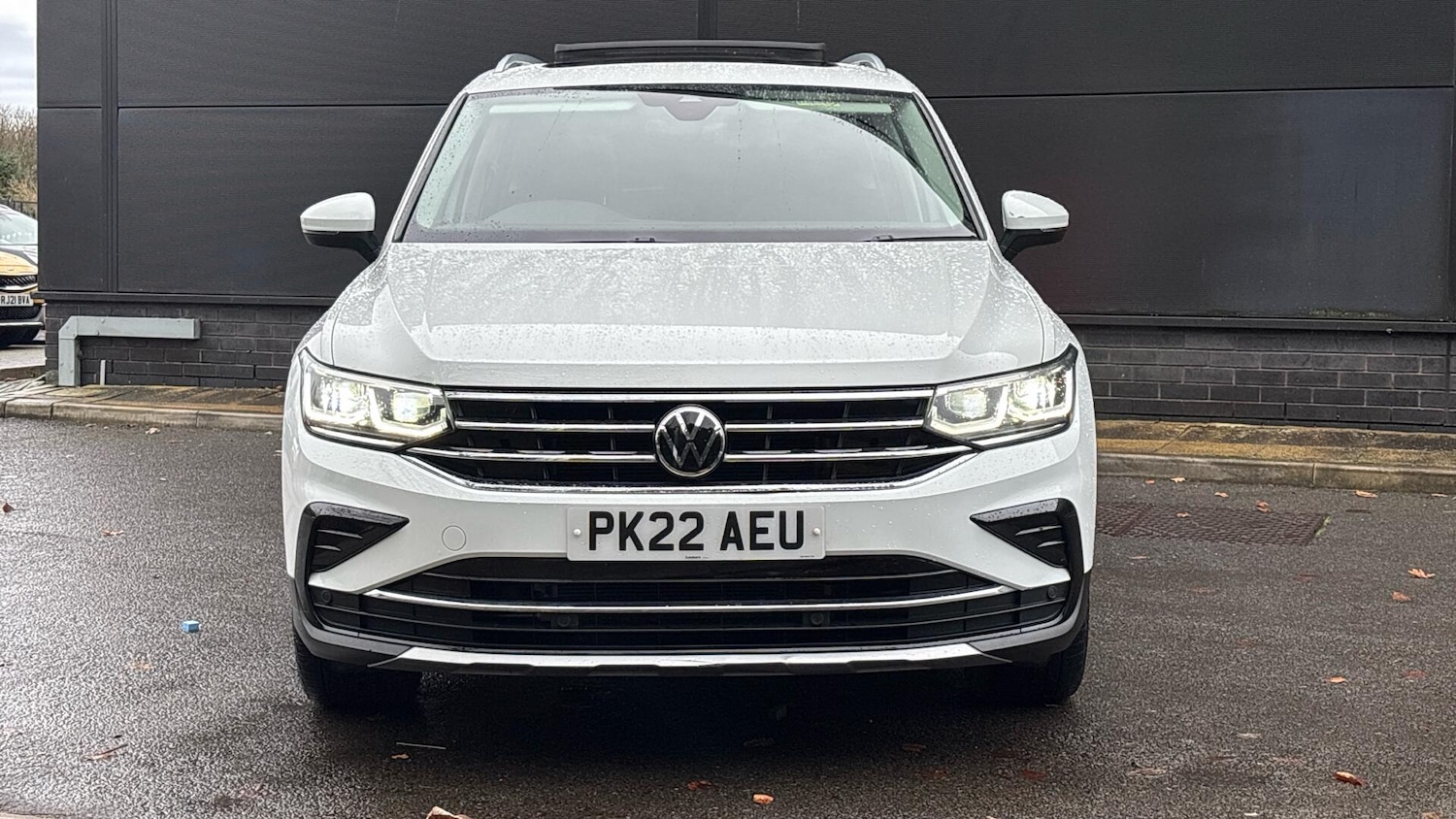 Used Volkswagen Tiguan 2022 for sale - 76772777: Photo 2
