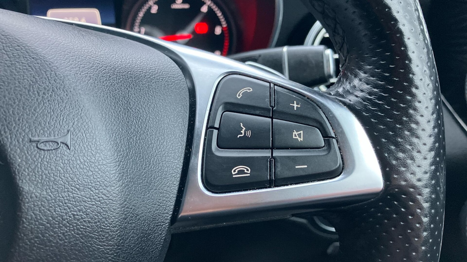 Used Mercedes-Benz GLC 2017 for sale - 77658855: Photo 12