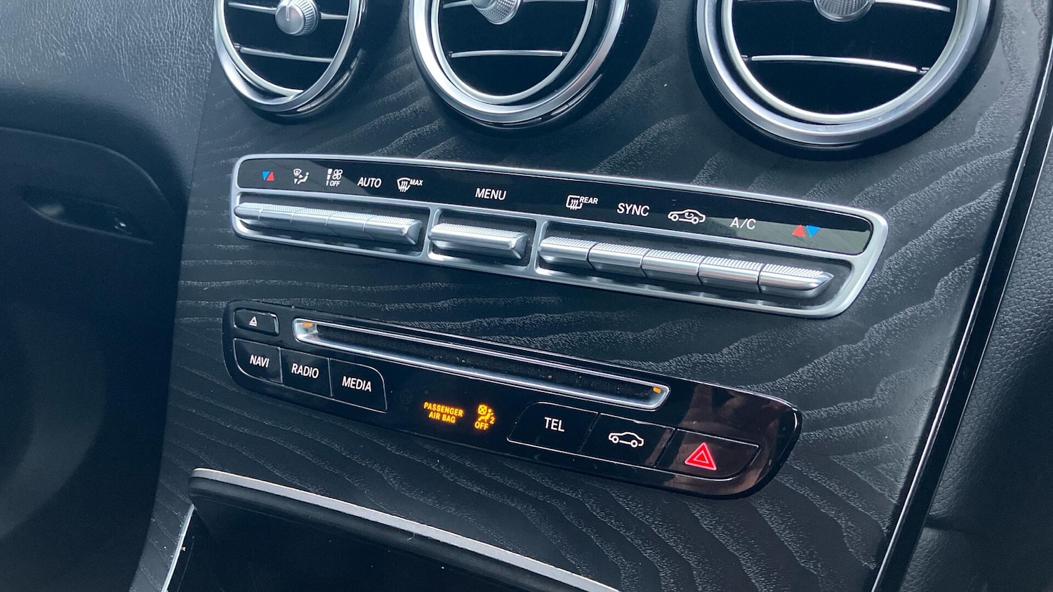 Used Mercedes-Benz GLC 2017 for sale - 77658855: Photo 15