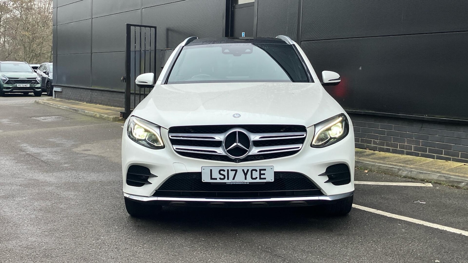 Used Mercedes-Benz GLC 2017 for sale - 77658855: Photo 2