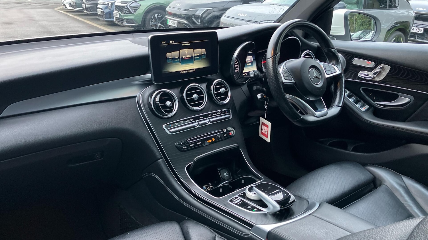 Used Mercedes-Benz GLC 2017 for sale - 77658855: Photo 7