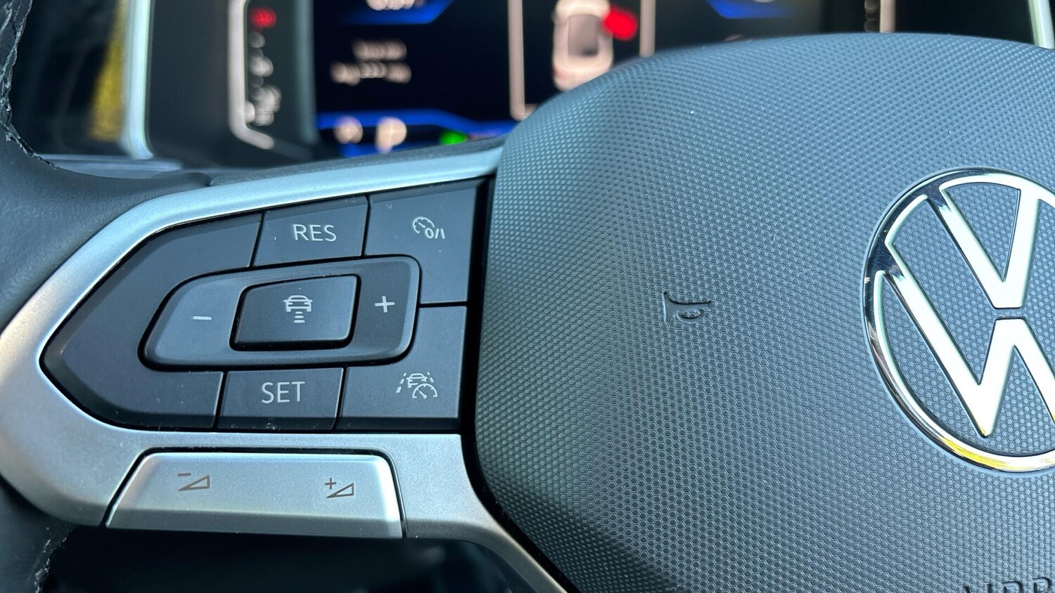 Used Volkswagen T-Roc 2024 for sale - 76772795: Photo 12