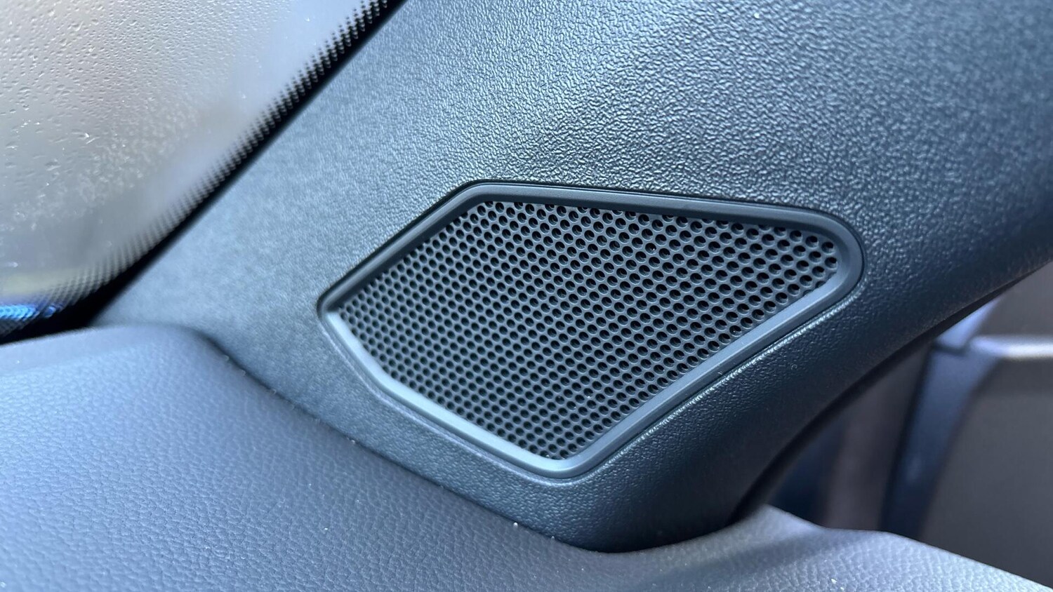 Used Volkswagen T-Roc 2024 for sale - 76772795: Photo 14