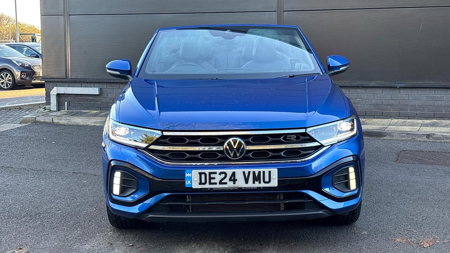 Used Volkswagen T-Roc 2024 for sale - 76772795: Photo 2