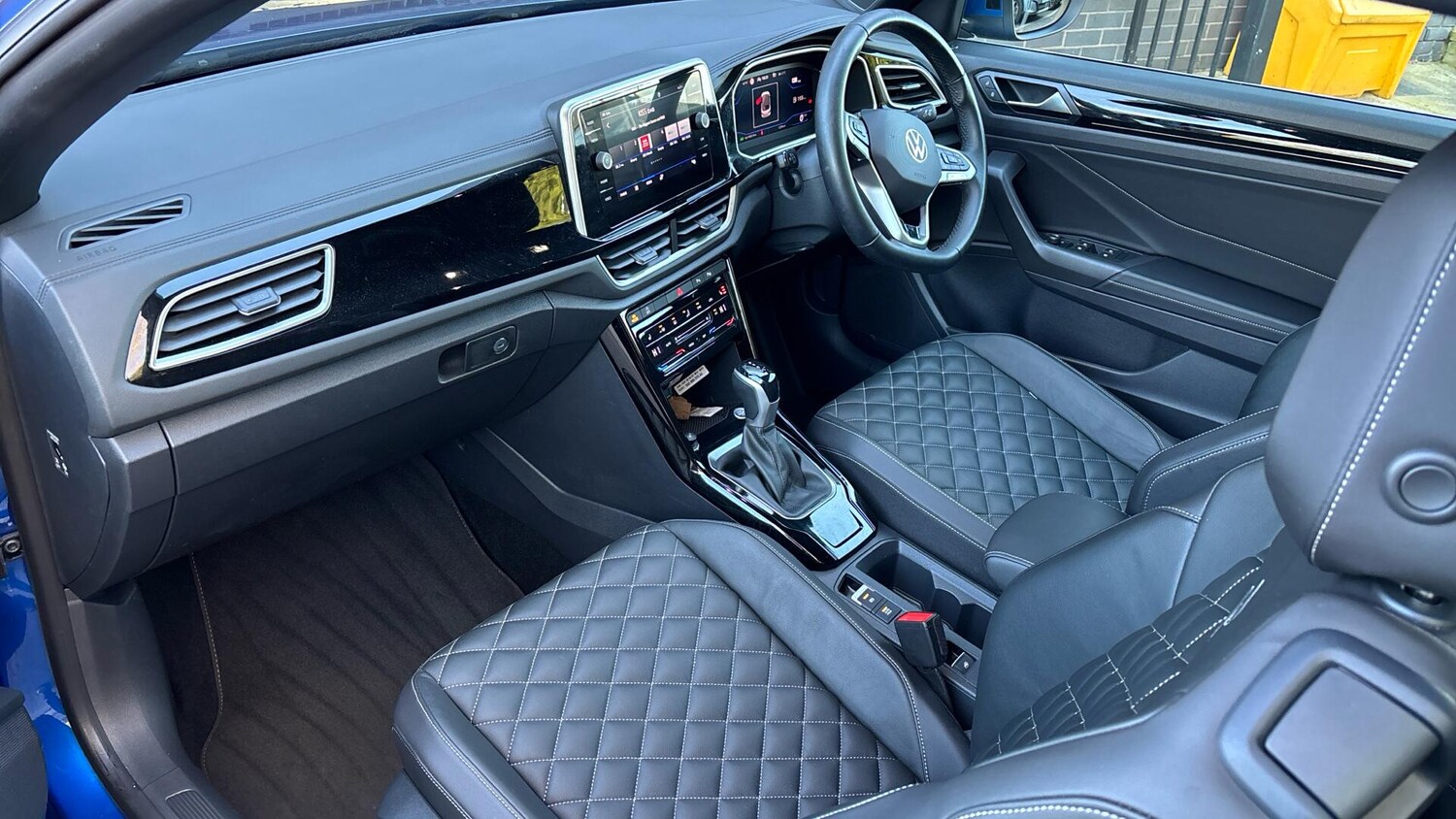 Used Volkswagen T-Roc 2024 for sale - 76772795: Photo 20