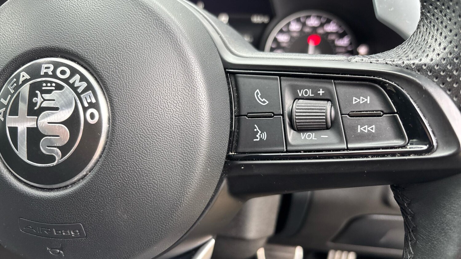 Used Alfa Romeo Giulia 2022 for sale - 76772784: Photo 14