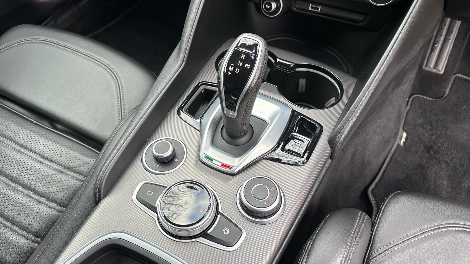 Used Alfa Romeo Giulia 2022 for sale - 76772784: Photo 9