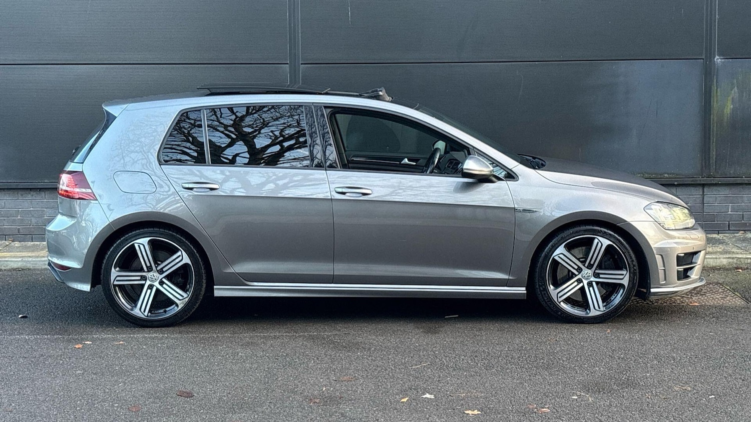 Used Volkswagen Golf 2016 for sale - 76772789: Photo 5