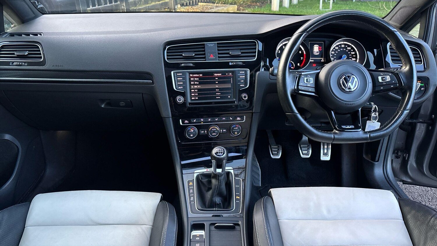 Used Volkswagen Golf 2016 for sale - 76772789: Photo 6