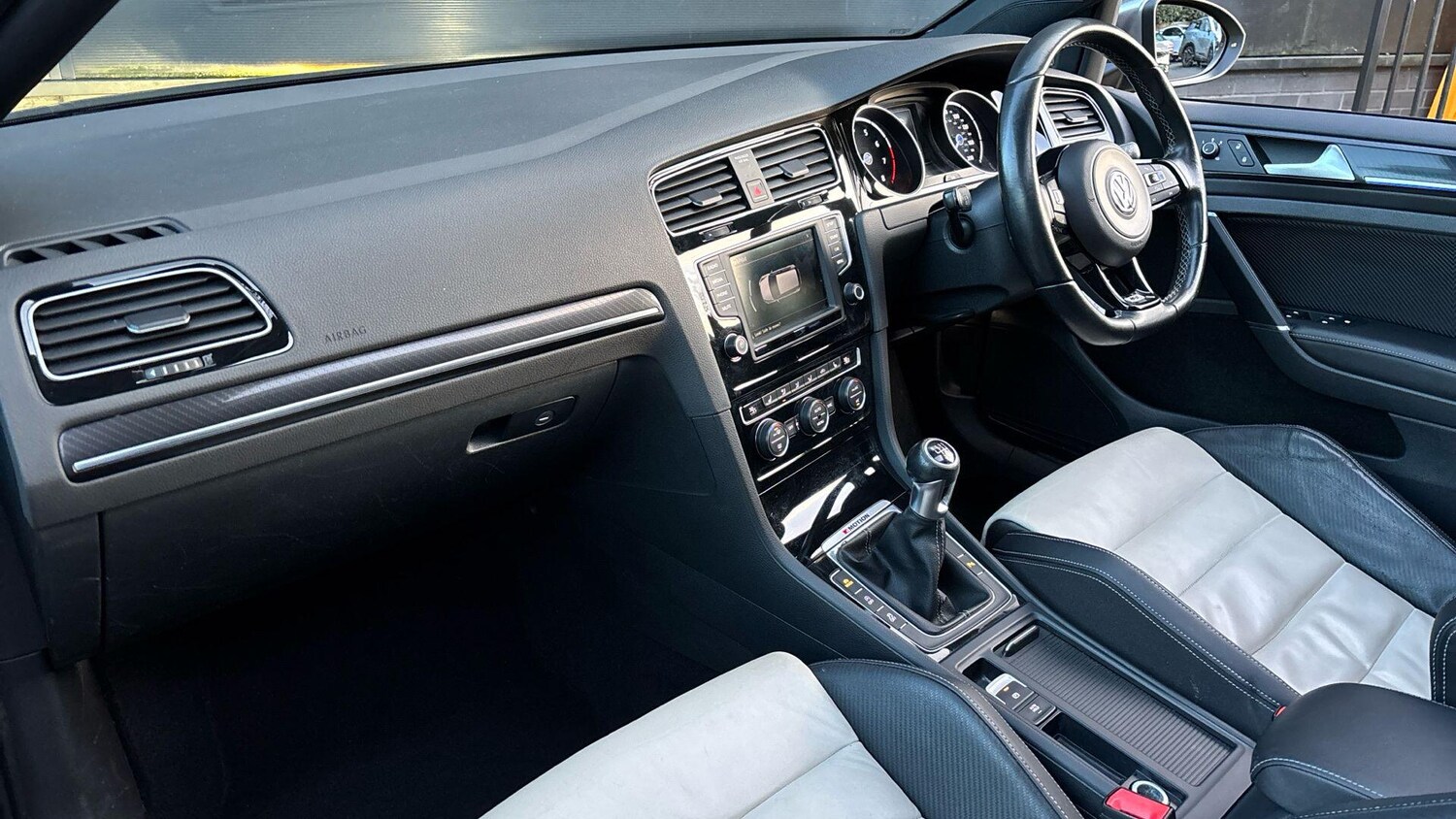 Used Volkswagen Golf 2016 for sale - 76772789: Photo 8