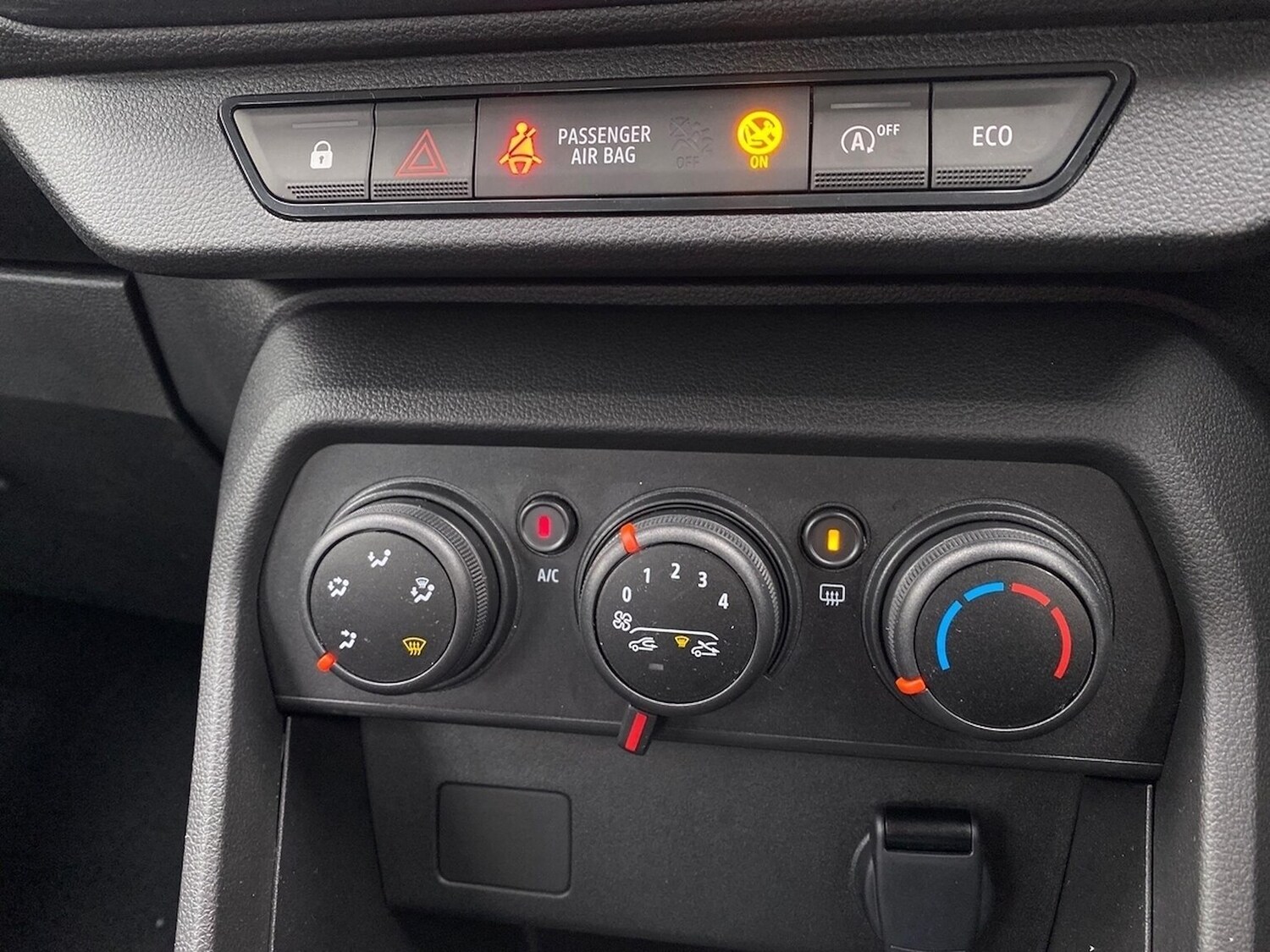 Used Dacia Sandero 2026 for sale - 78191688: Photo 12