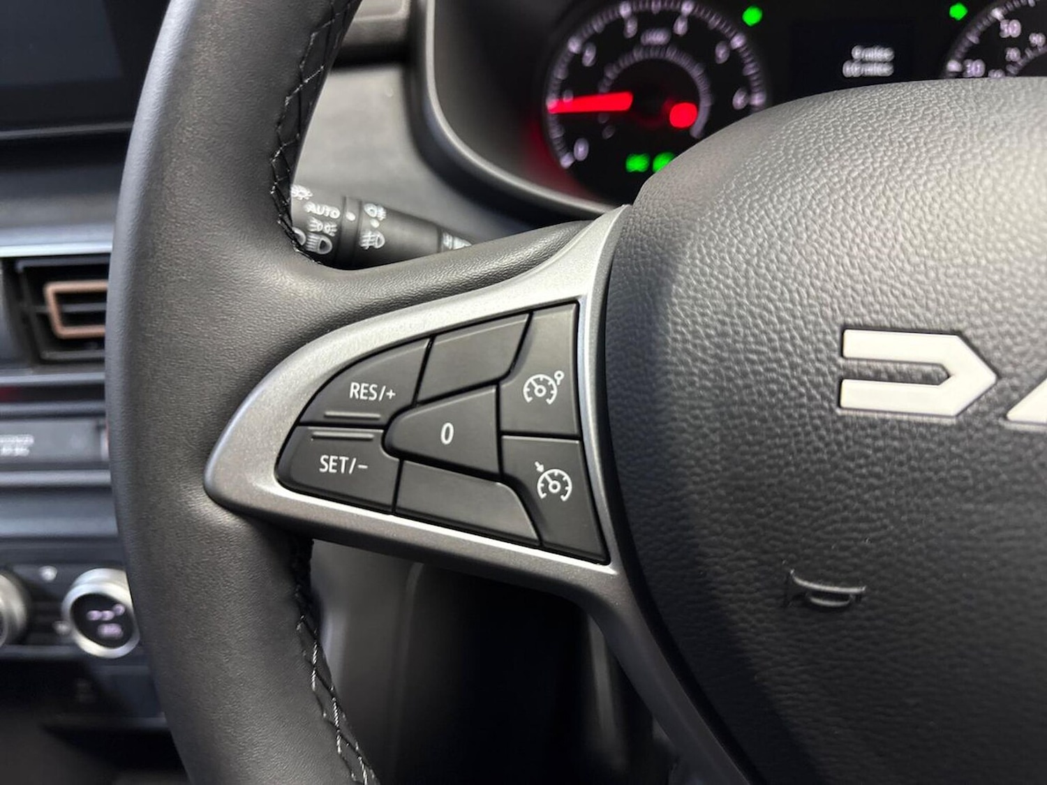 Used Dacia Sandero Stepway 2025 for sale - 76799320: Photo 24