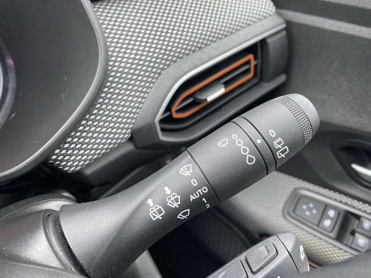 Used Dacia Sandero Stepway 2024 for sale - 77789523: Photo 27