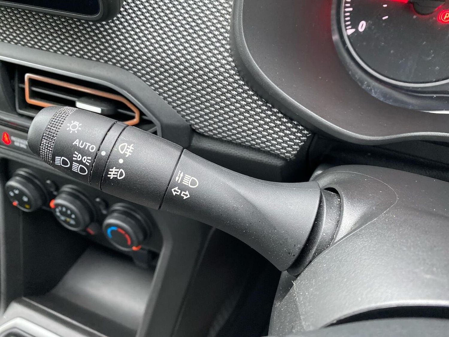 Used Dacia Sandero Stepway 2024 for sale - 77789523: Photo 28