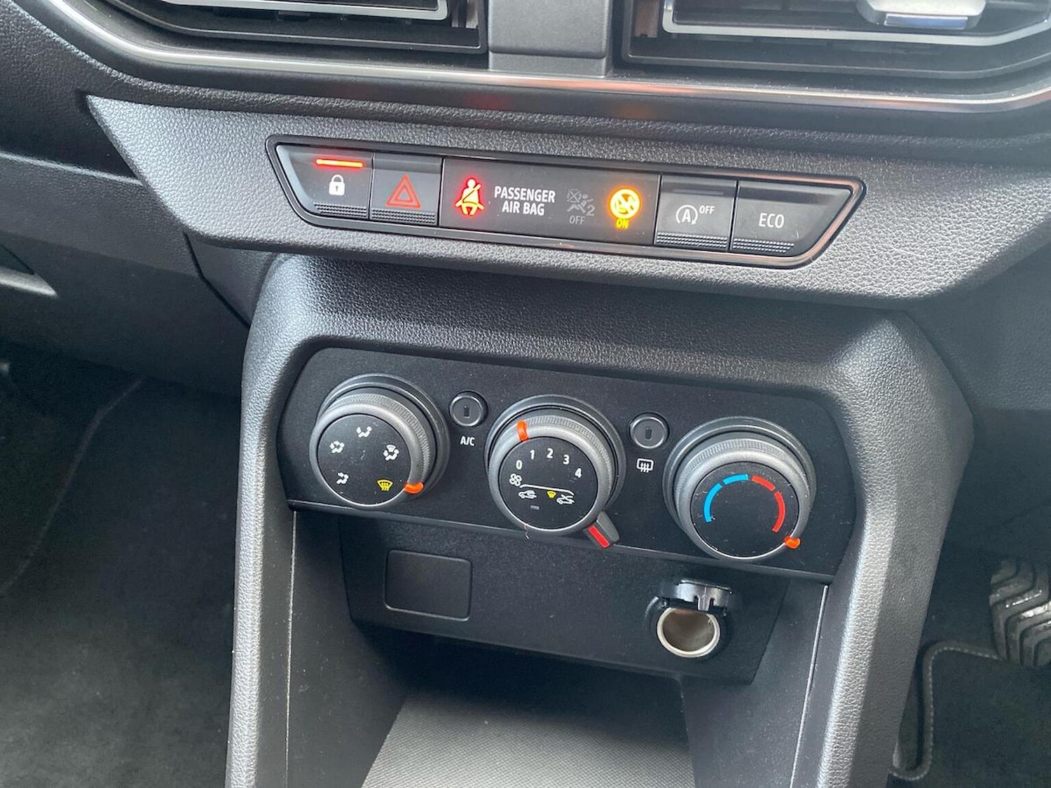 Used Dacia Sandero 2022 for sale - 77555265: Photo 12