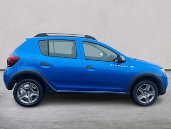 Used Dacia Sandero Stepway 2019 for sale - 78470200: Photo