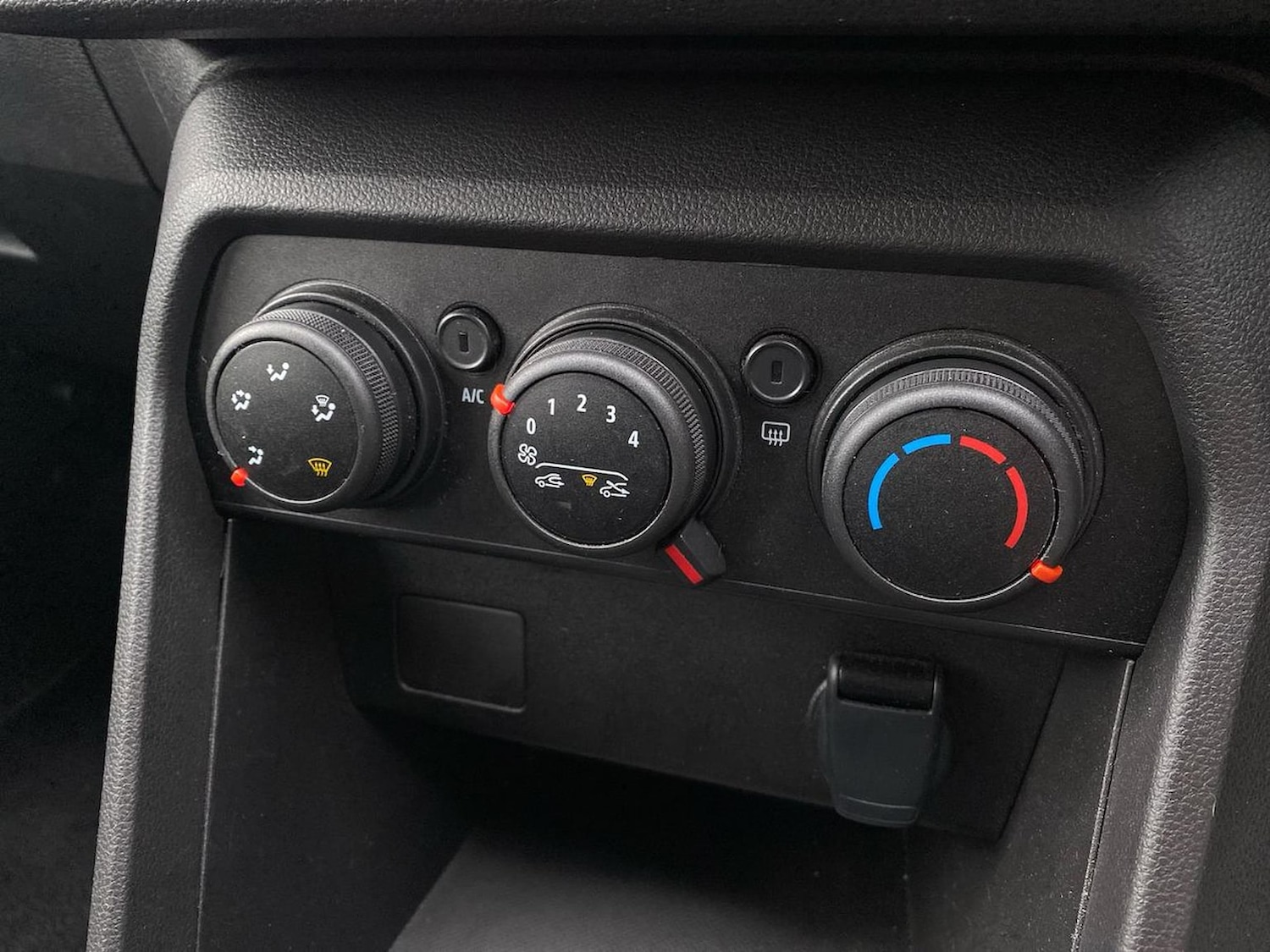 Used Dacia Sandero Stepway 2024 for sale - 77889339: Photo 12