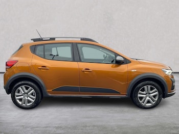 Used Dacia Sandero Stepway 2024 for sale - 77889339: Photo