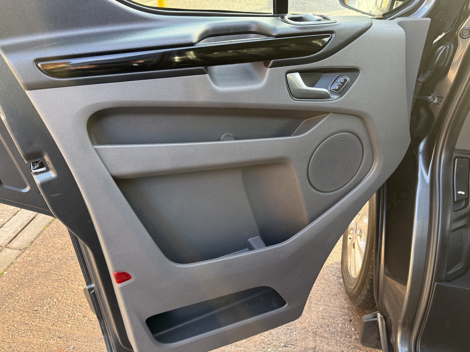 Used Ford Transit Custom 2018 for sale - 76963282: Photo 17