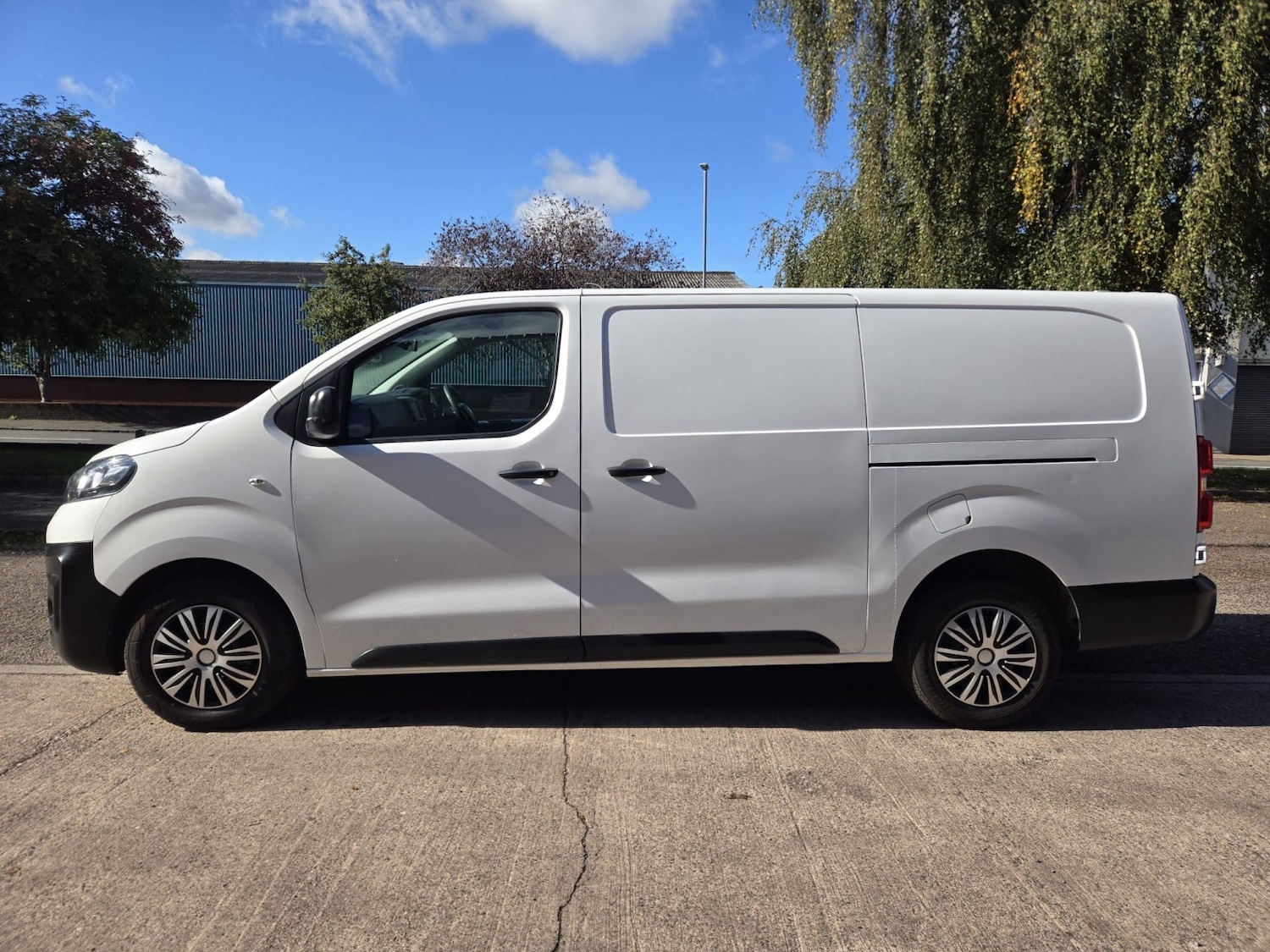 Used Vauxhall Vivaro 2021 for sale - 76101090: Photo 2