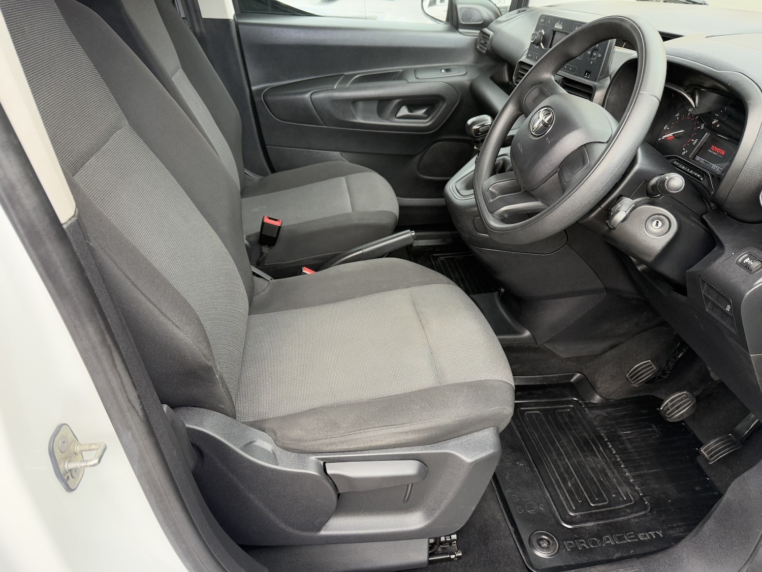 Used Toyota ProAce 2022 for sale - 76769673: Photo 18