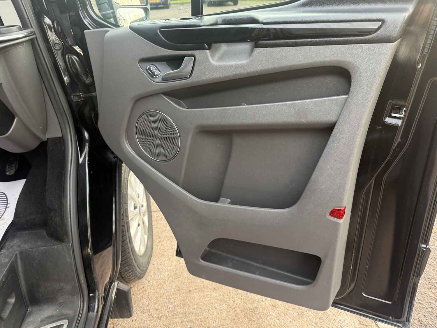 Used Ford Tourneo Custom 2018 for sale - 77207185: Photo 21