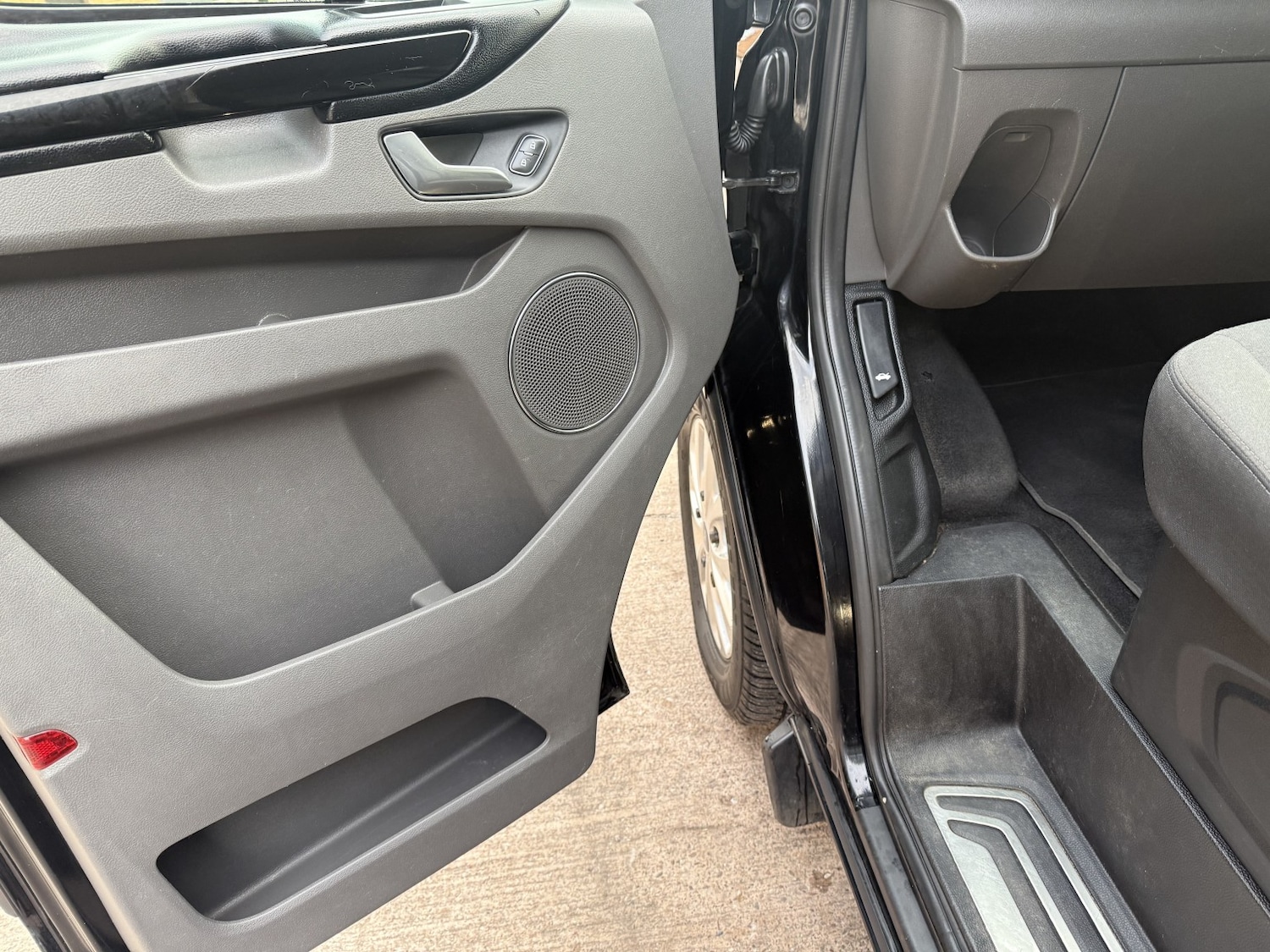 Used Ford Tourneo Custom 2018 for sale - 77207185: Photo 23