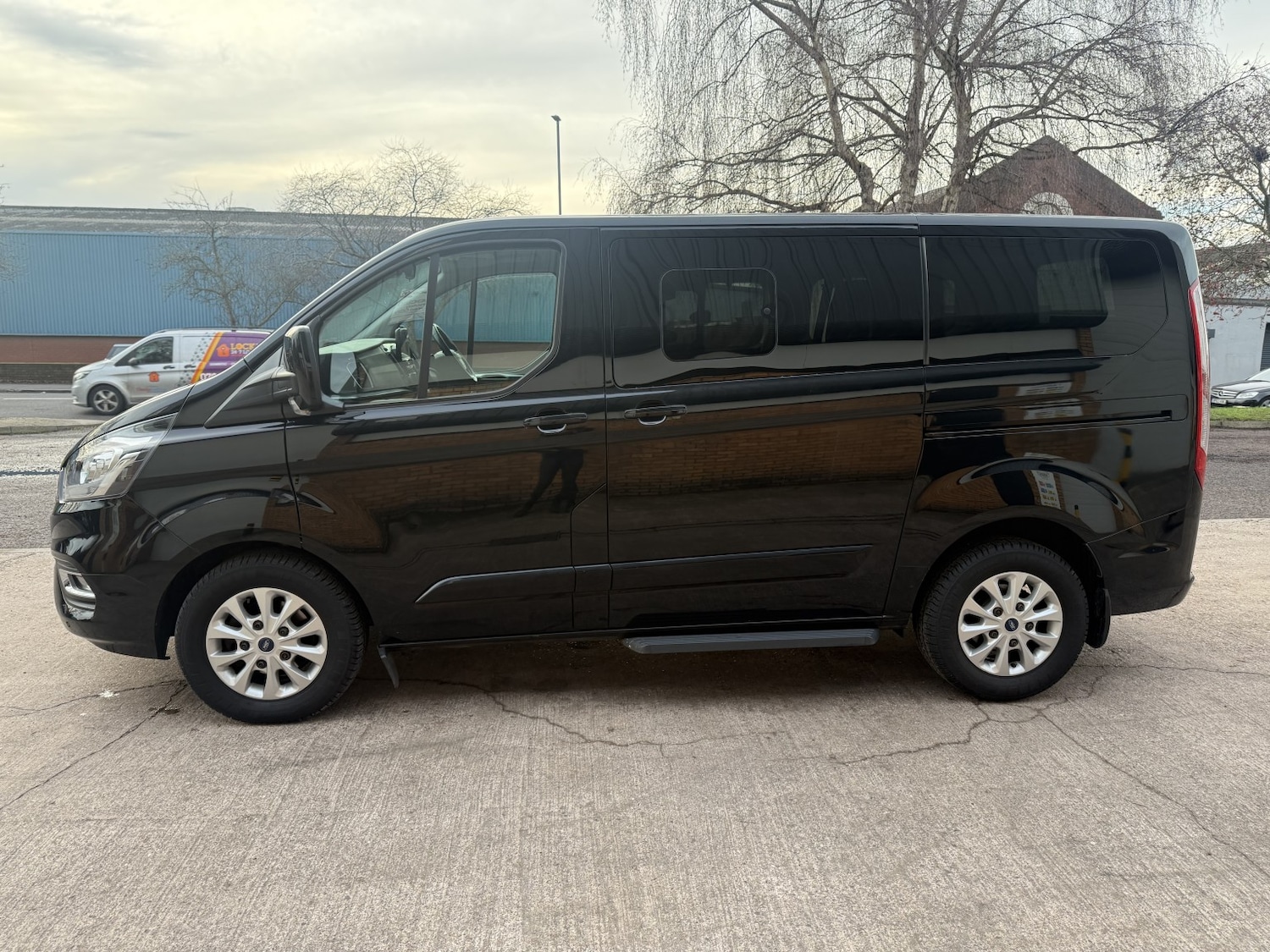 Used Ford Tourneo Custom 2018 for sale - 77207185: Photo 4