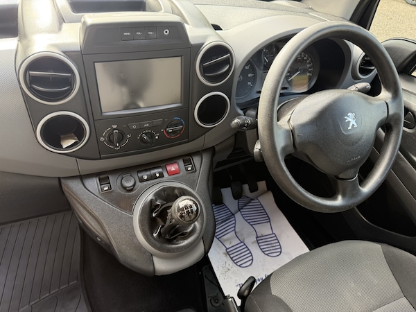 Used Peugeot Partner 2017 for sale - 76198254: Photo 18