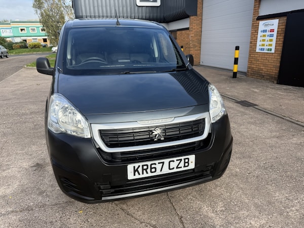 Used Peugeot Partner 2017 for sale - 76198254: Photo 4