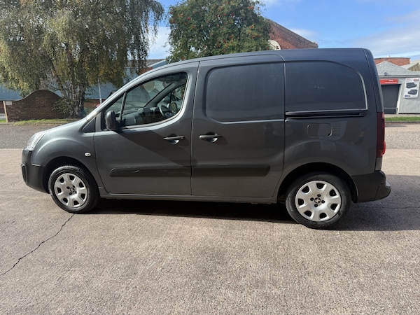 Used Peugeot Partner 2017 for sale - 76198254: Photo 7