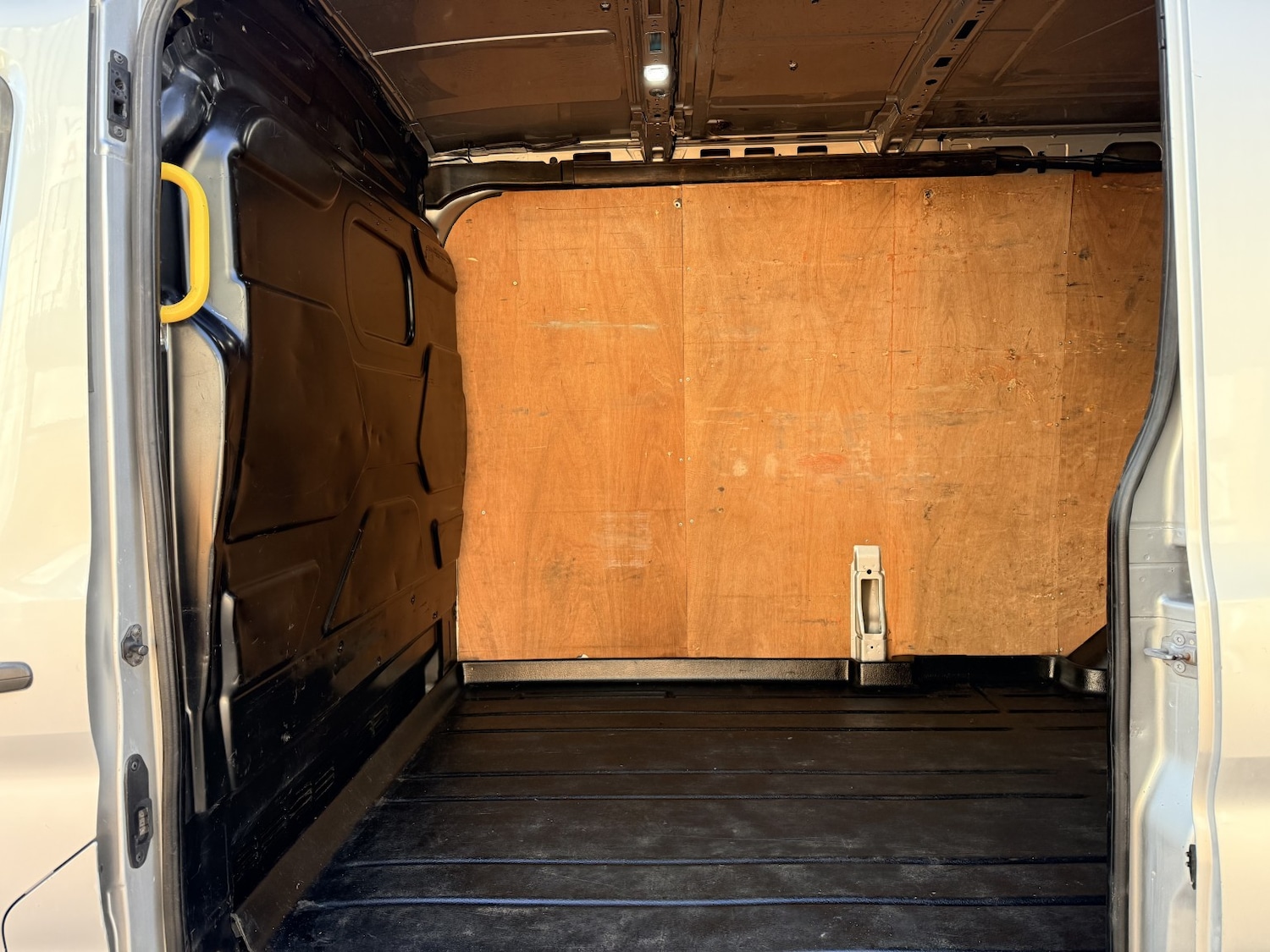 Used Ford Transit 2018 for sale - 77357374: Photo 12