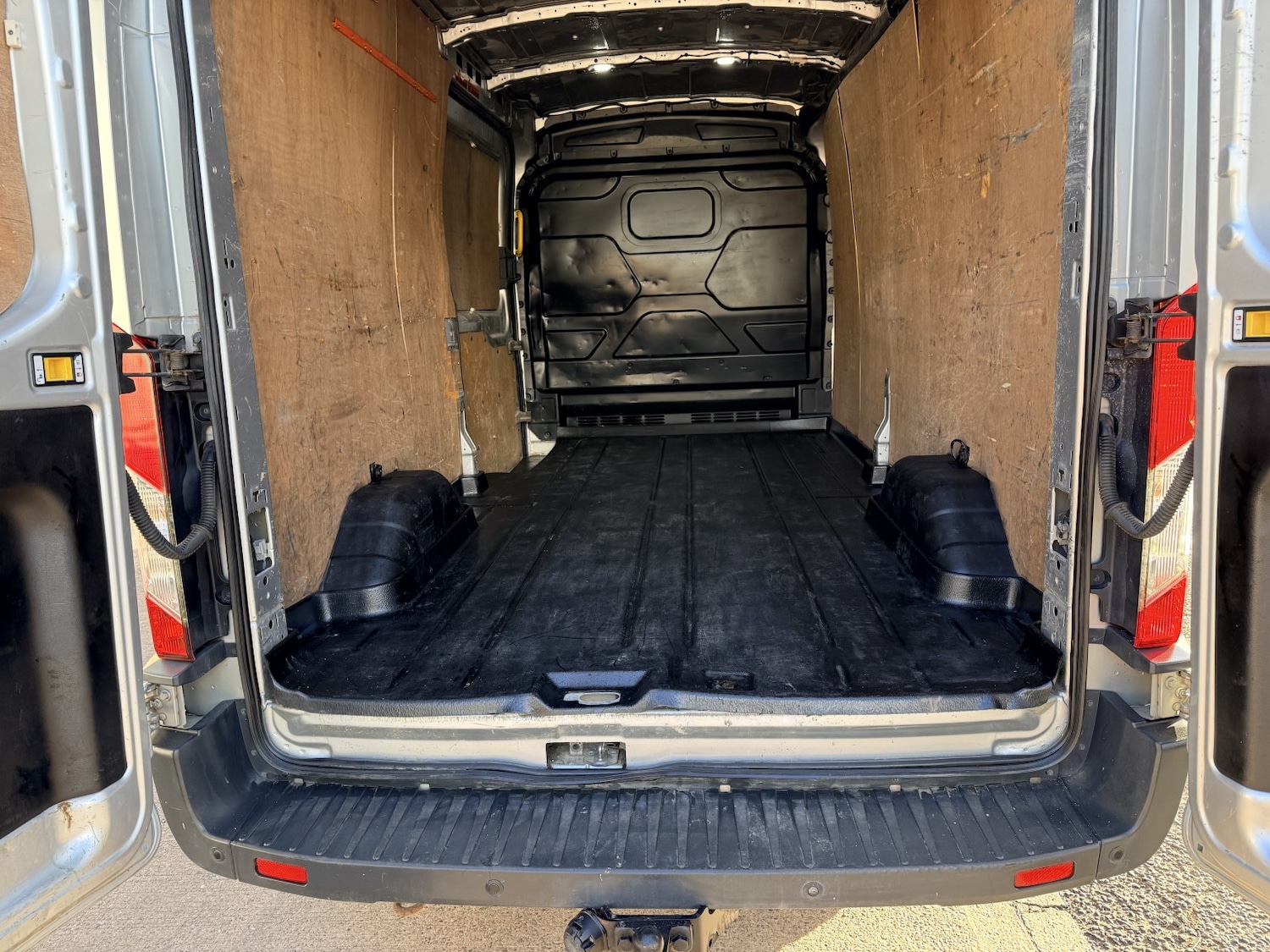 Used Ford Transit 2018 for sale - 77357374: Photo 13