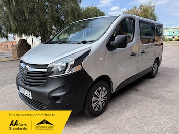 Used Vauxhall Vivaro 2017 for sale - 75667840: Photo