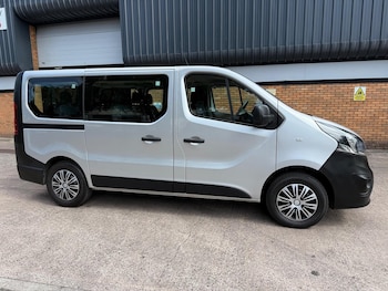 Used Vauxhall Vivaro 2017 for sale - 75667840: Photo