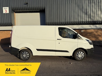 Used Ford Transit Custom 2017 for sale - 76951095: Photo