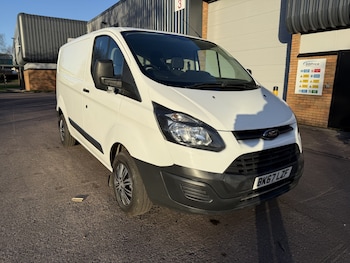 Used Ford Transit Custom 2017 for sale - 76951095: Photo