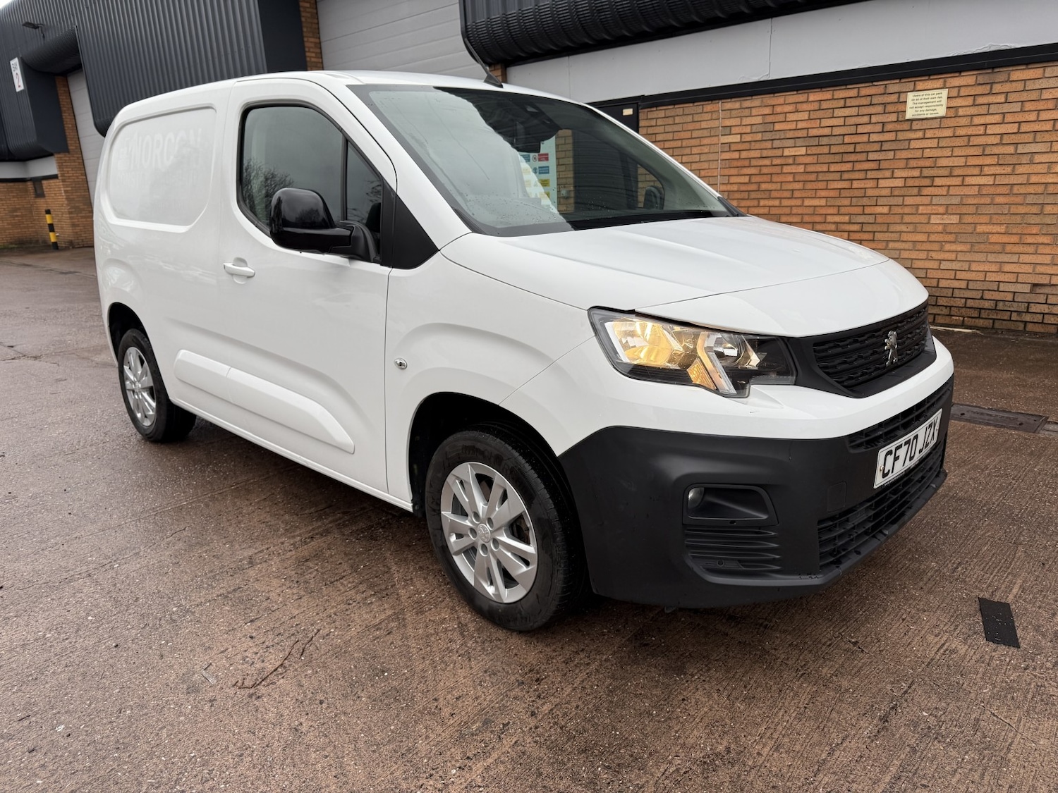 Used Peugeot Partner 2021 for sale - 76982813: Photo 2