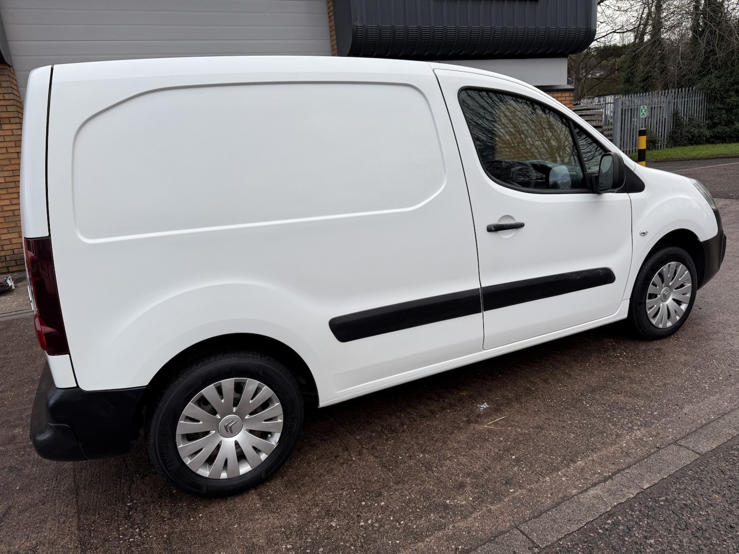 Used Citroen Berlingo 2017 for sale - 76884825: Photo 8