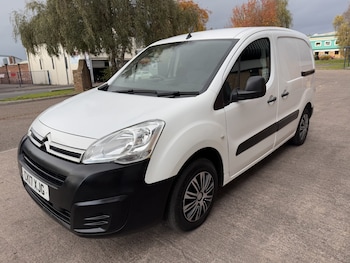Used Citroen Berlingo 2017 for sale - 76402203: Photo