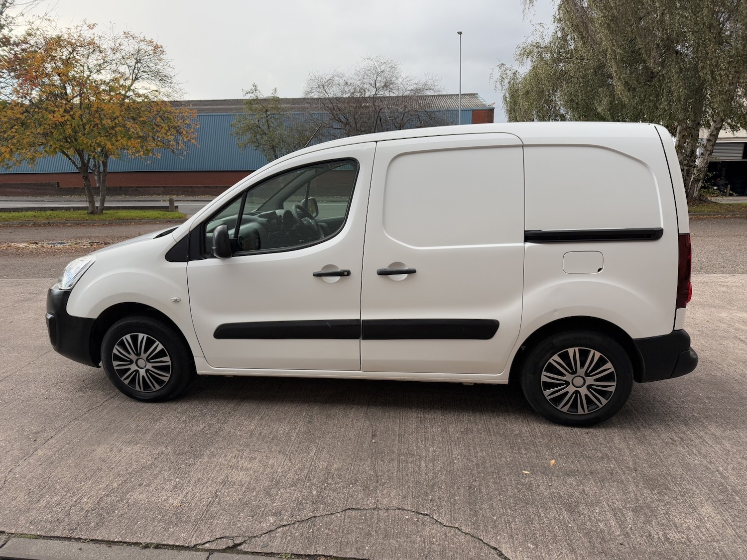 Used Citroen Berlingo 2017 for sale - 76402203: Photo 7